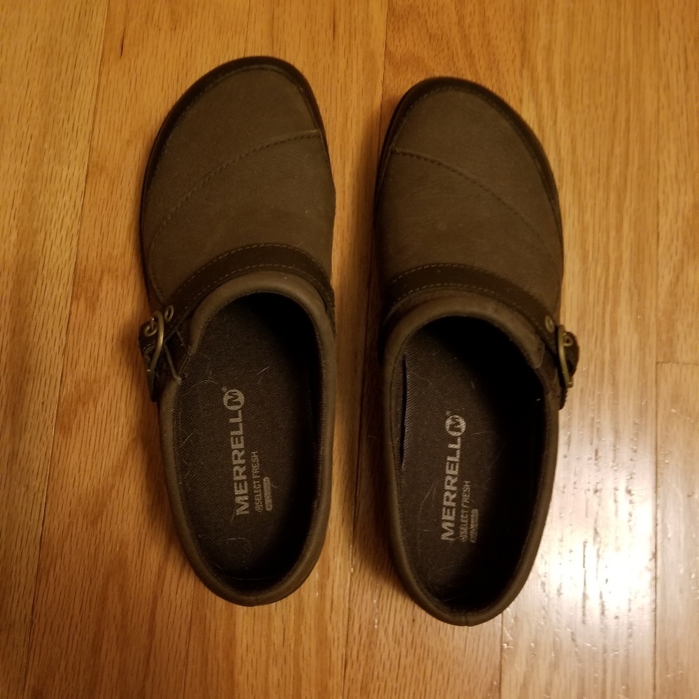 Womens slip on shoes